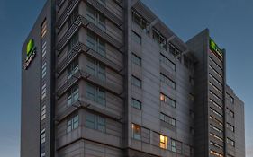 Holiday Inn Express Swindon City Centre By Ihg